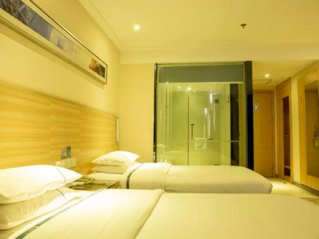 Bed in City Comfort Inn Tianmen East Lake Wanda Plaza