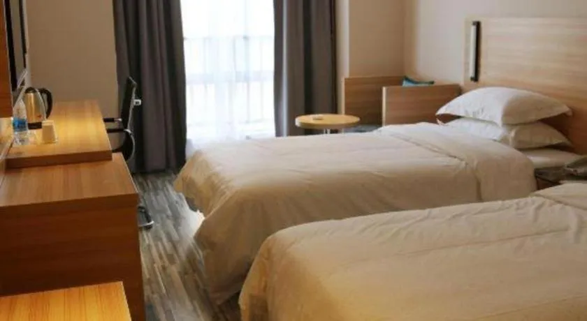 Bed in City Comfort Inn Tianmen East Lake Wanda Plaza