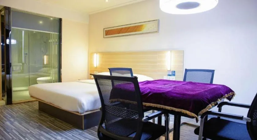 Bed in City Comfort Inn Tianmen East Lake Wanda Plaza