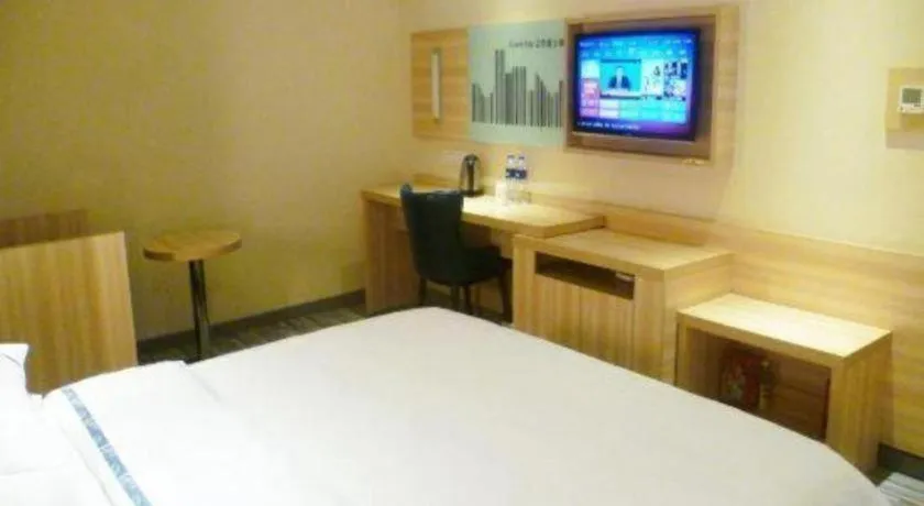 Bed in City Comfort Inn Tianmen East Lake Wanda Plaza