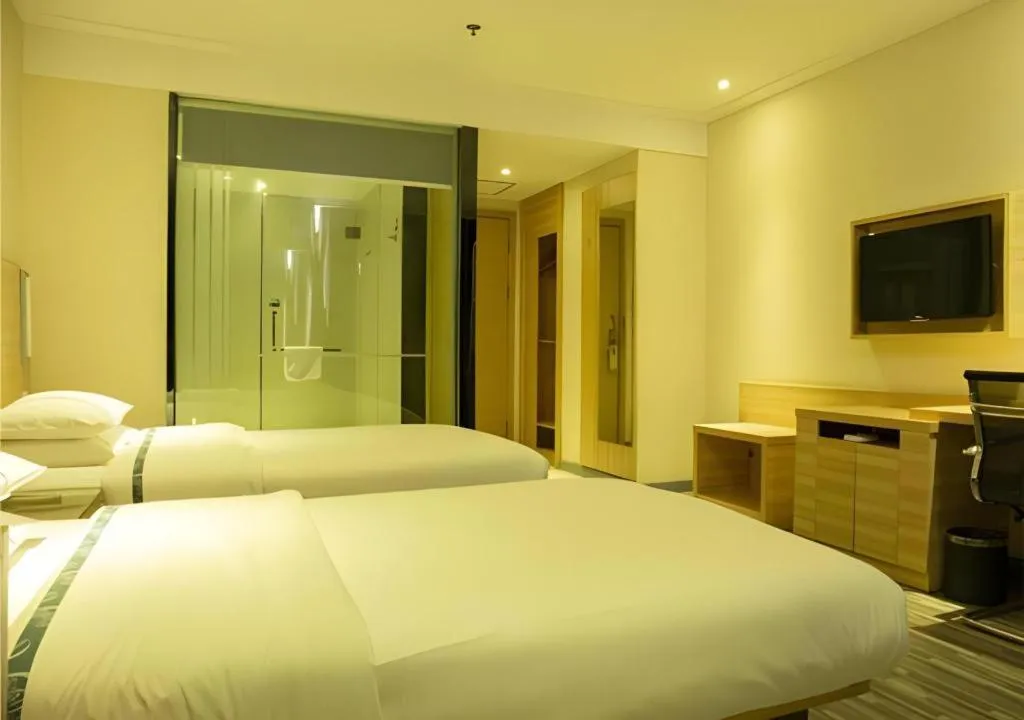 Bed in City Comfort Inn Tianmen East Lake Wanda Plaza