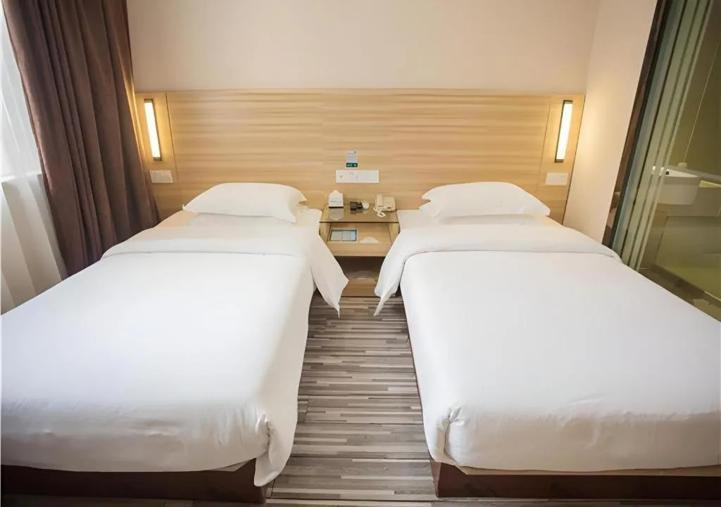 Bed in City Comfort Inn Nanchang Tengwang Pavilion Metro Station