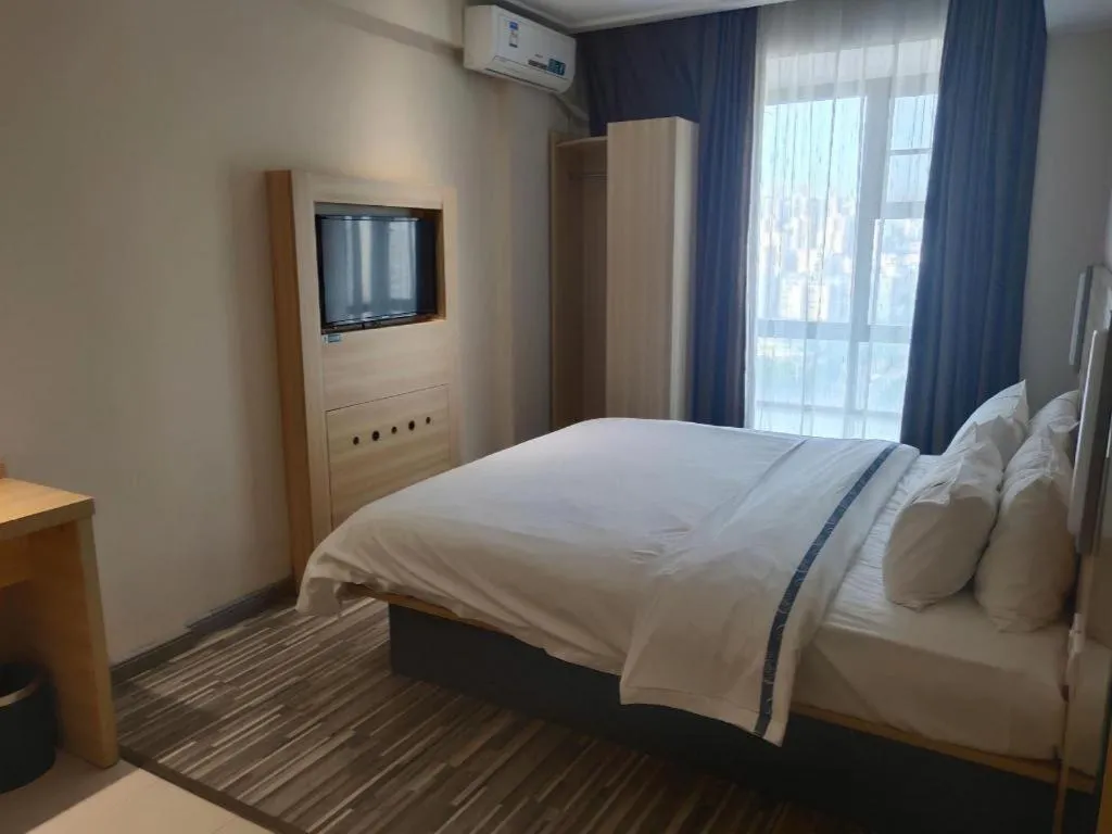 Bed in City Comfort Inn Nanning Police Academy Xianhu Food Street