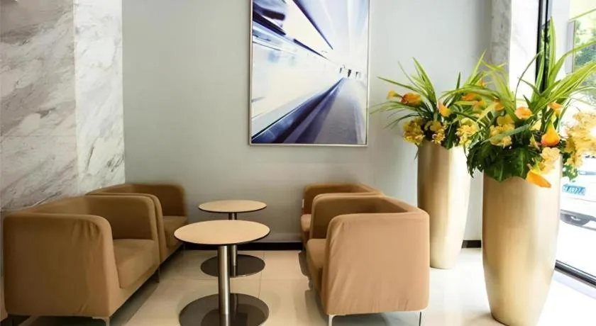 City Comfort Inn Nanning Police Academy Xianhu Food Street