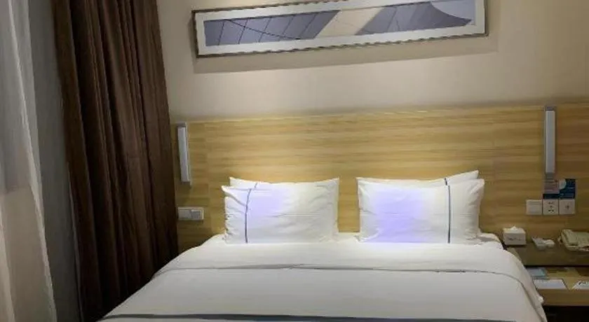 Bed in City Comfort Inn Nanning Police Academy Xianhu Food Street