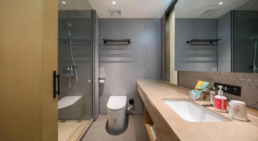 City Comfort Inn Huanggang Wuxue Bus Center