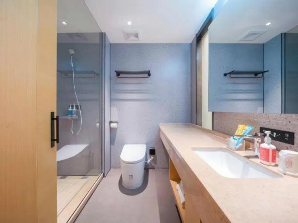 City Comfort Inn Huanggang Wuxue Bus Center