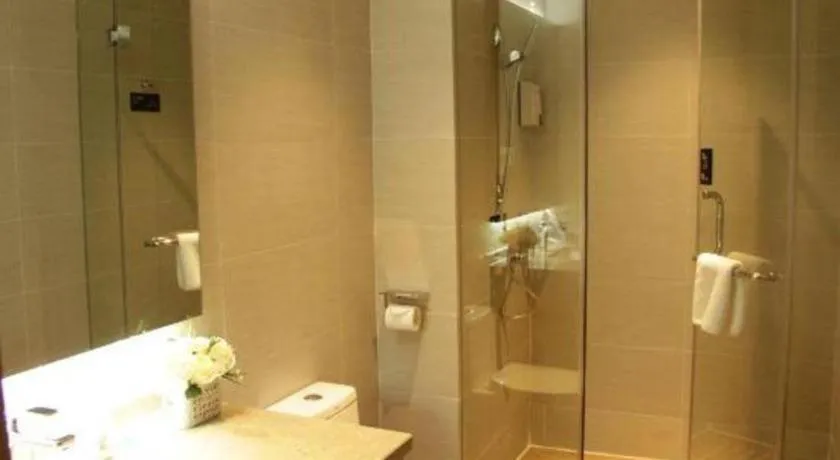 City Comfort Inn Huanggang Wuxue Bus Center