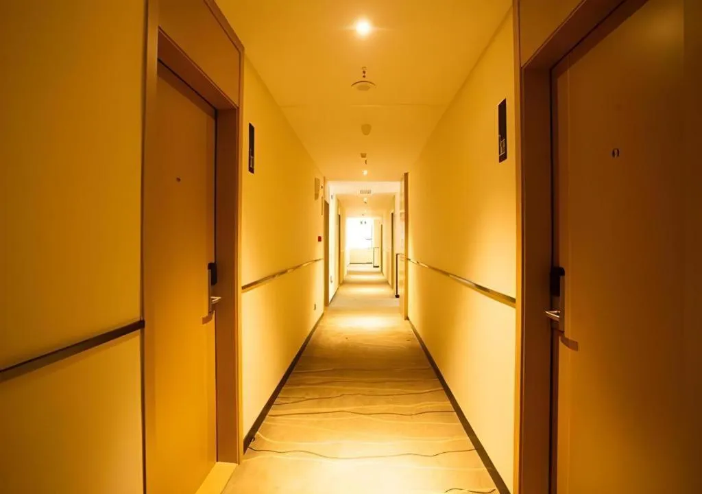 City Comfort Inn Huanggang Wuxue Bus Center