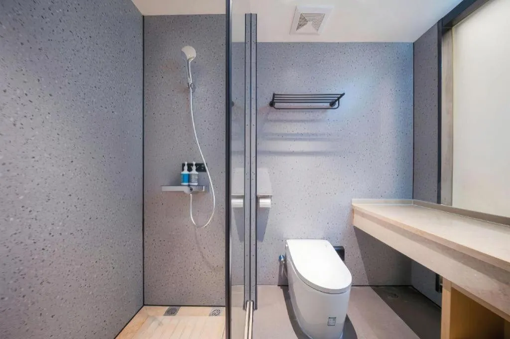 City Comfort Inn Huanggang Wuxue Bus Center