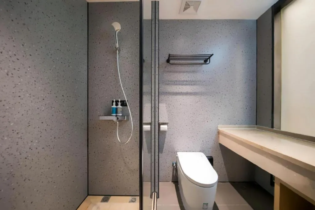 City Comfort Inn Huanggang Wuxue Bus Center