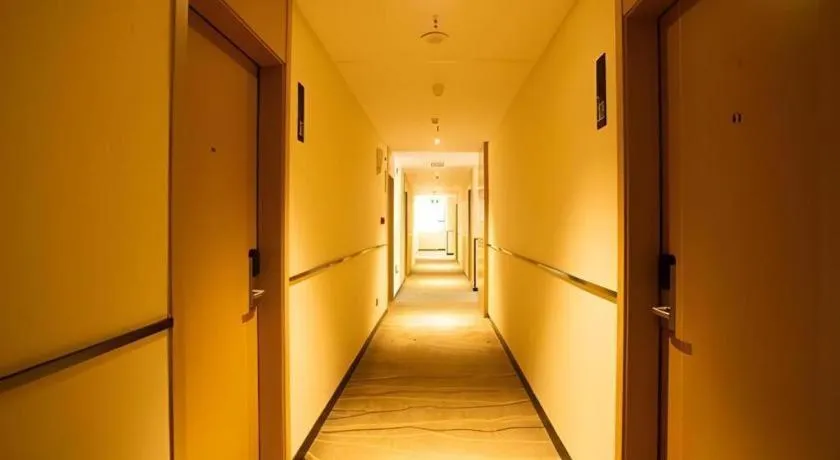 City Comfort Inn Huanggang Wuxue Bus Center