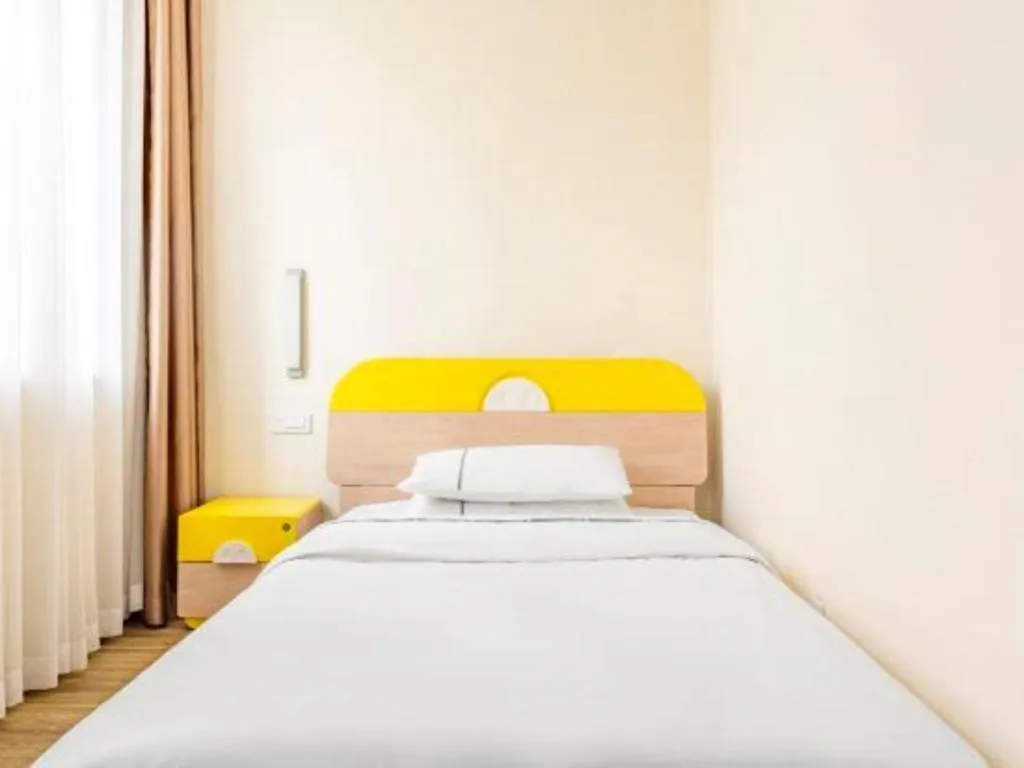 Bed in City Comfort Inn Xiaogan Dawu Bishui Huating