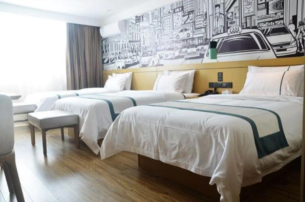 Bed in City Comfort Inn Hotel Guilin Hongling Road