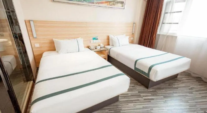 Bed in City Comfort Inn Huanggang Macheng City Macheng Square