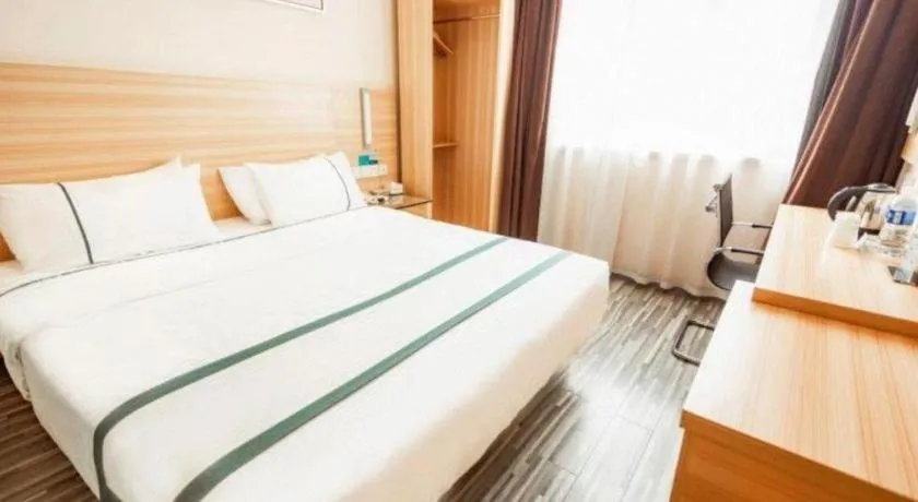 Bed in City Comfort Inn Huanggang Macheng City Macheng Square