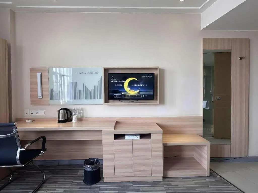 City Comfort Inn Huanggang Macheng City Macheng Square