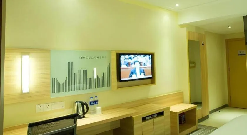 City Comfort Inn Huanggang Macheng City Macheng Square