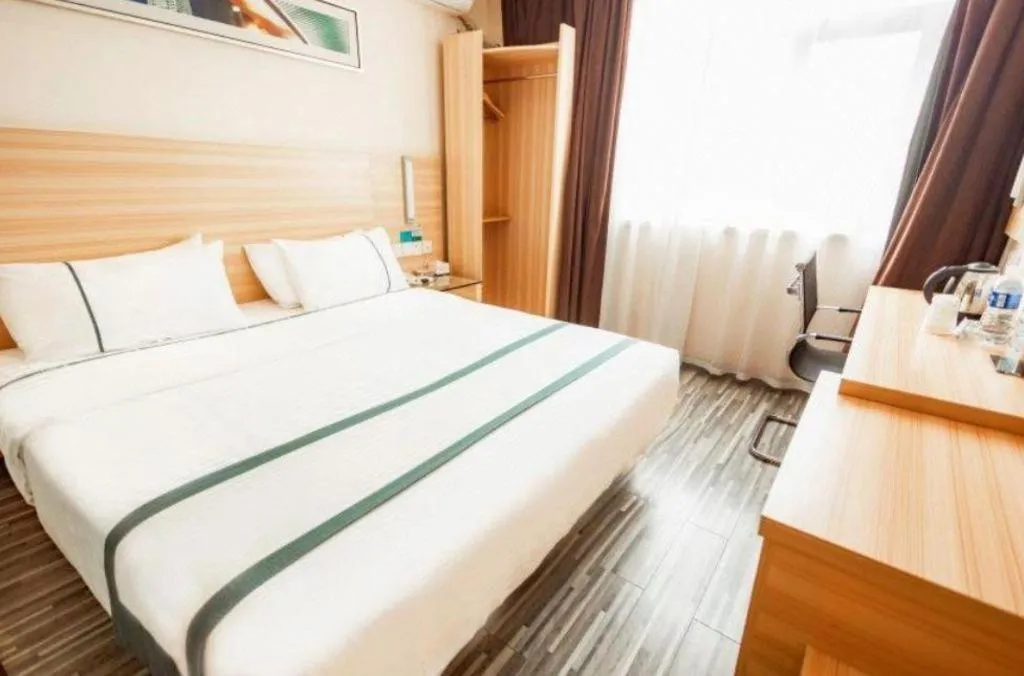 Bed in City Comfort Inn Huanggang Macheng City Macheng Square