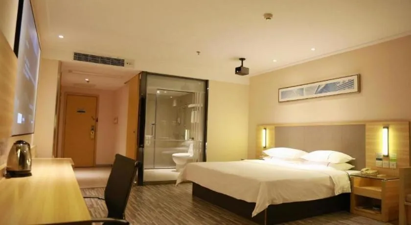 Bed in City Comfort Inn Zhanjiang Seaside Park Guanhai Corridor