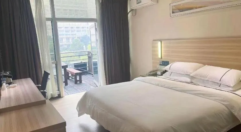 Bed in City Comfort Inn Changsha The Third Xiangya Hospital