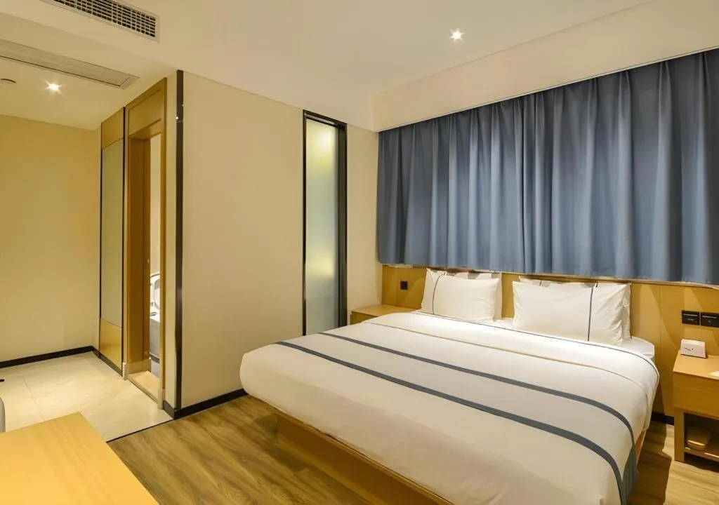 Bed in City Comfort Inn Suizhou Railway Station