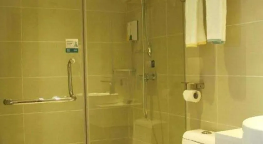 City Comfort Inn Xianning Chongyang Taoxi Avenue