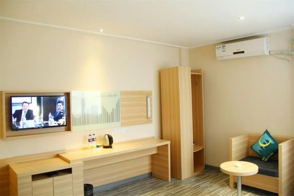 City Comfort Inn Xianning Chongyang Taoxi Avenue