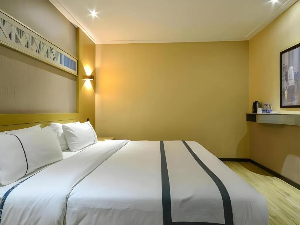 Bed in City Comfort Inn Jingzhou Jianli Jiangcheng Road