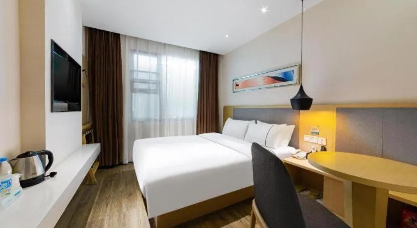 Bed in City Comfort Inn Wuhan International Square Union Medical College Hospital