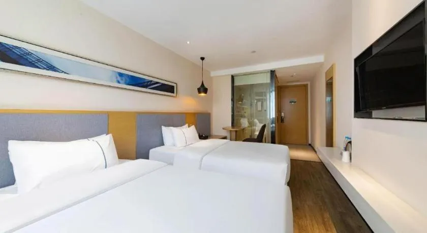 Bed in City Comfort Inn Wuhan International Square Union Medical College Hospital