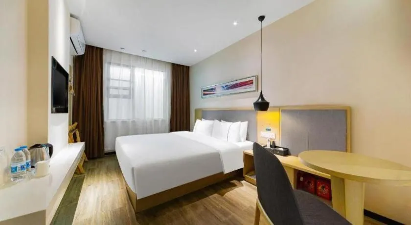 Bed in City Comfort Inn Wuhan International Square Union Medical College Hospital