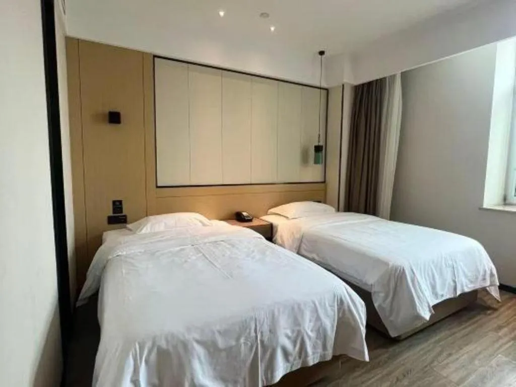 Bed in City Comfort Inn Jinan Railway Station Daming Lake