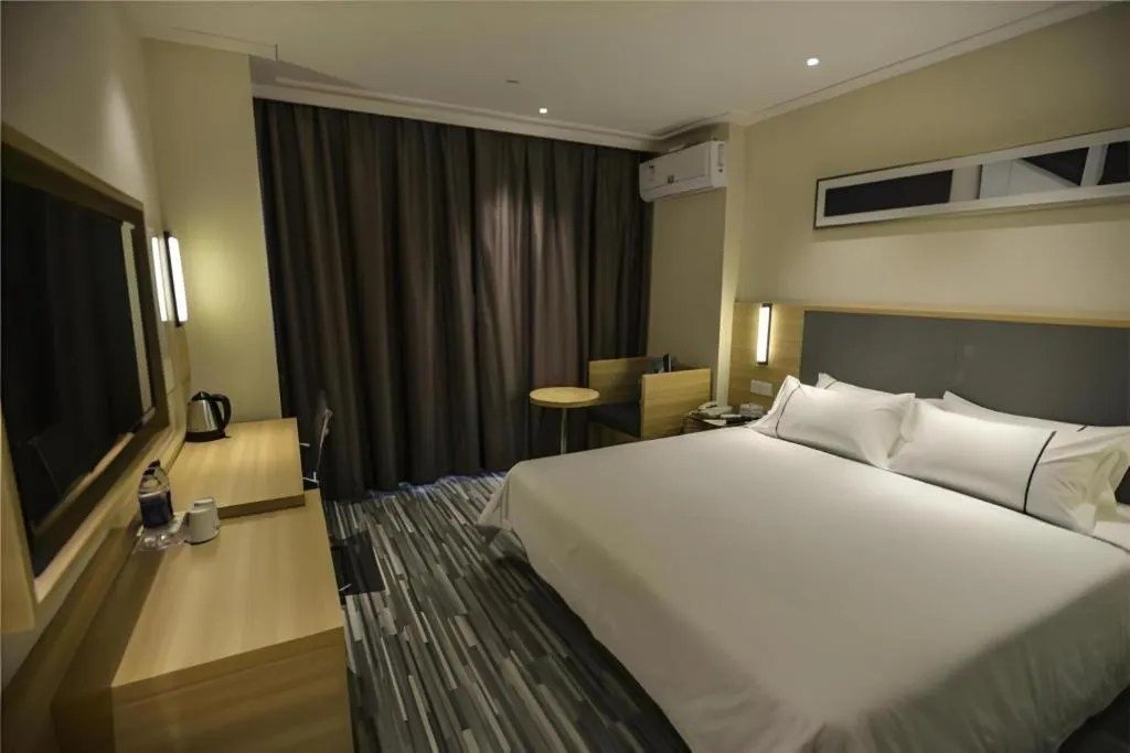 Bed in City Comfort Inn Hefei Anhui Medical University Affiliated Hospital USTC