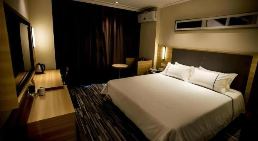 Bed in City Comfort Inn Hefei Anhui Medical University Affiliated Hospital USTC