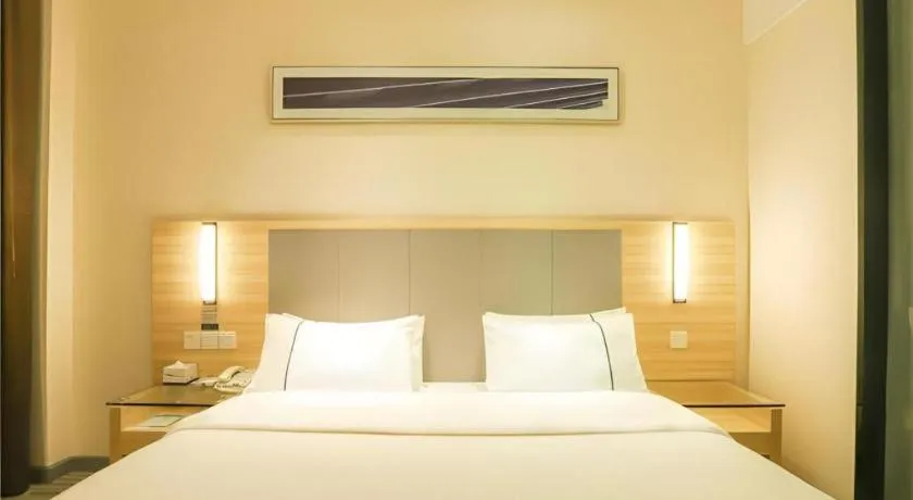Bed in City Comfort Inn Nanning Railway Station Beihu Nanmian Street