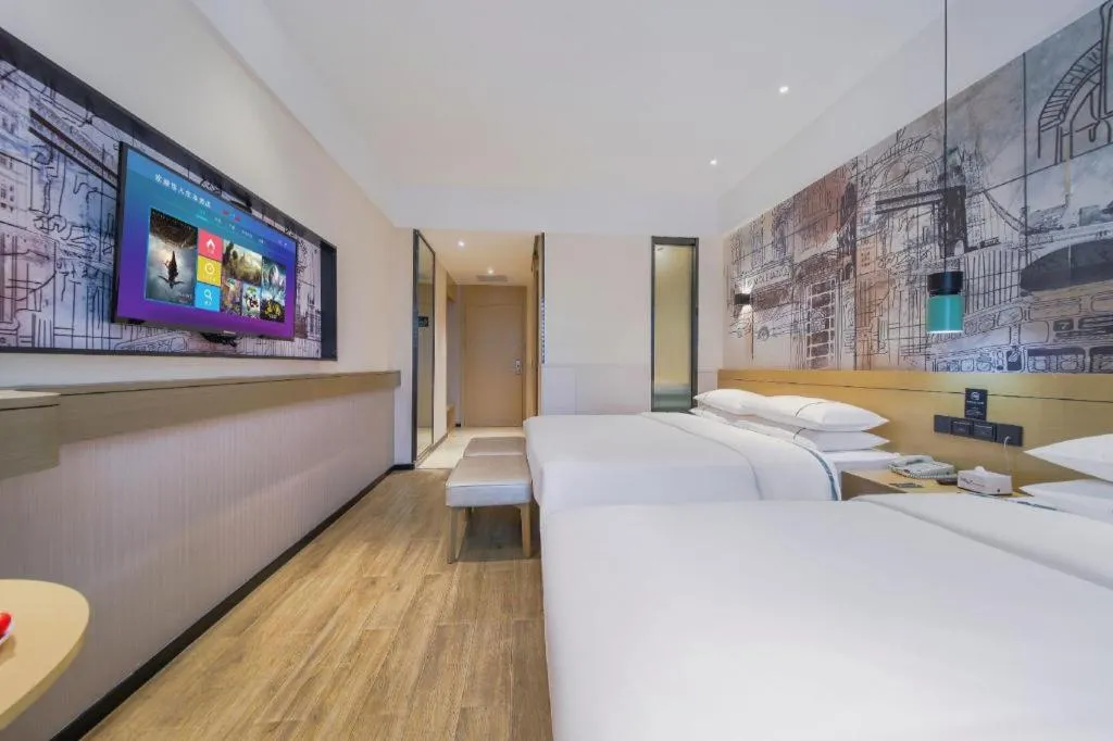 Bed in City Comfort Inn Chongqing Jiangbei International Airport