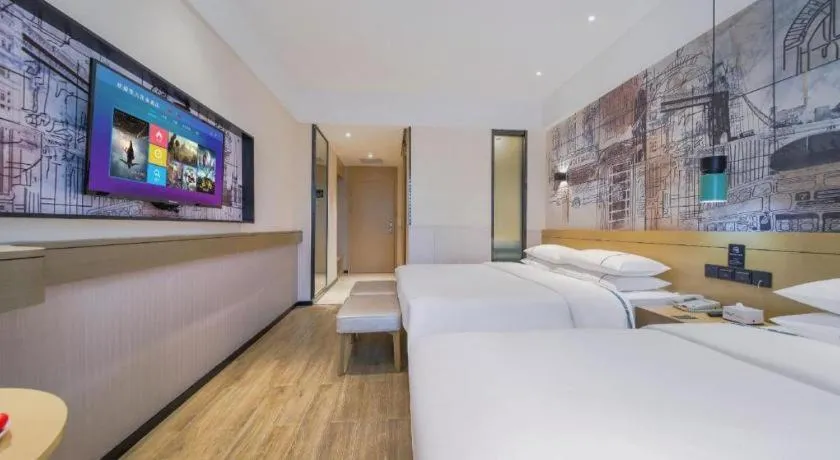 Bed in City Comfort Inn Chongqing Jiangbei International Airport