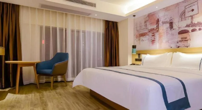 Bed in City Comfort Inn Chongqing Jiangbei International Airport