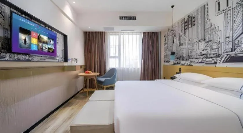 Bed in City Comfort Inn Chongqing Jiangbei International Airport