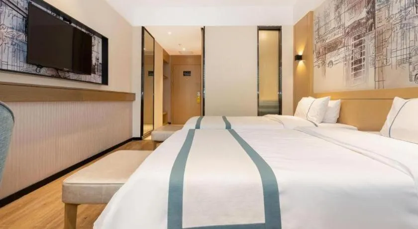 Bed in City Comfort Inn Chongqing Jiangbei International Airport