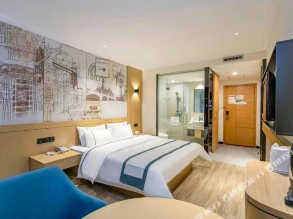 Bed in City Comfort Inn Yulin Youth Square 1st People's Hospital