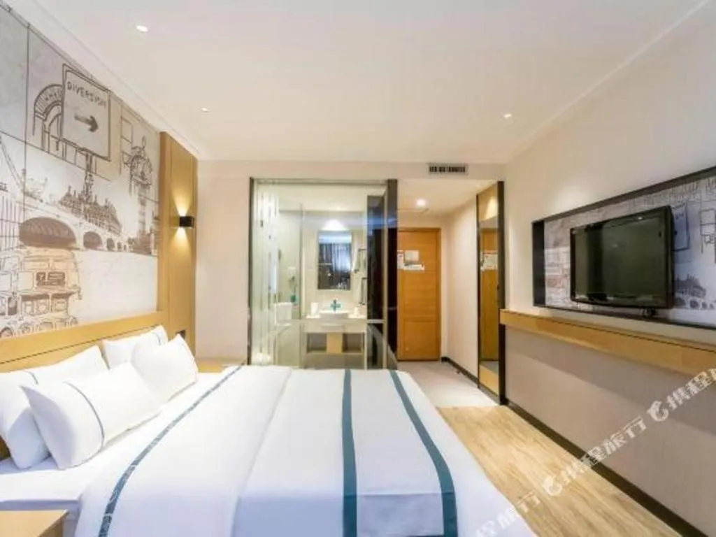 Bed in City Comfort Inn Yulin Youth Square 1st People's Hospital