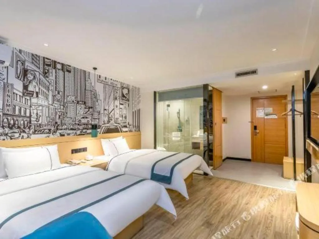 Bed in City Comfort Inn Yulin Youth Square 1st People's Hospital