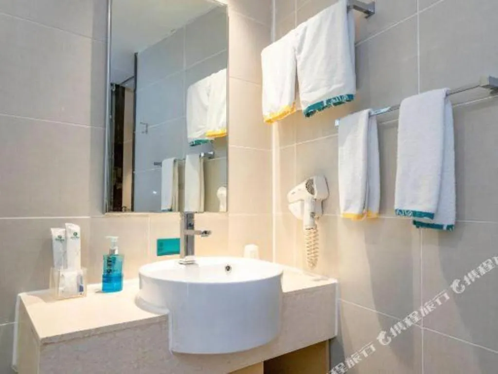 City Comfort Inn Yulin Youth Square 1st People's Hospital