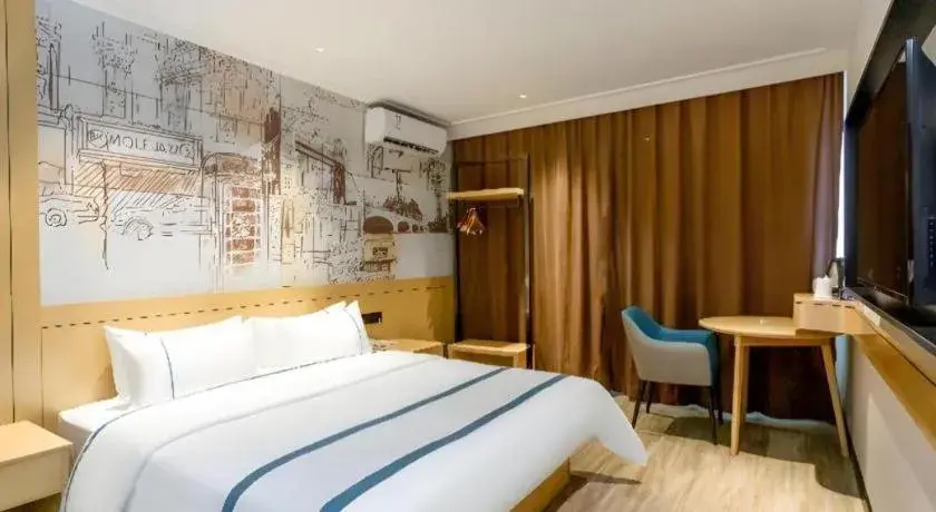 Bed in City Comfort Inn Yulin Youth Square 1st People's Hospital Bed in City Comfort Inn Yulin Youth Square 1st People's Hospital