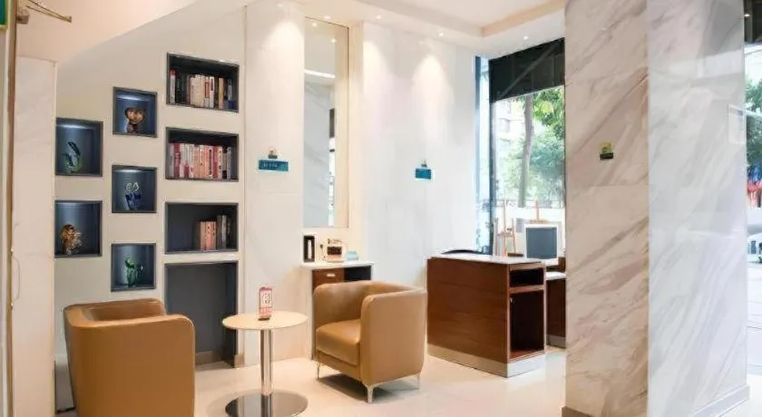 City Comfort Inn Yulin Youth Square 1st People's Hospital