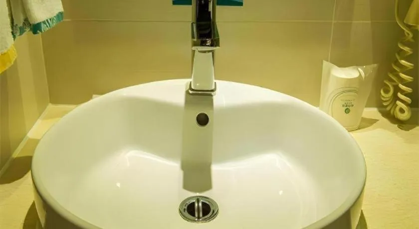 City Comfort Inn Yulin Youth Square 1st People's Hospital