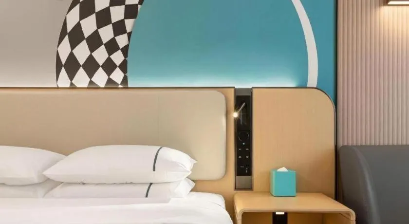 Bed in City Comfort Inn Wuhan Dream Times Baotong Temple Metro Station