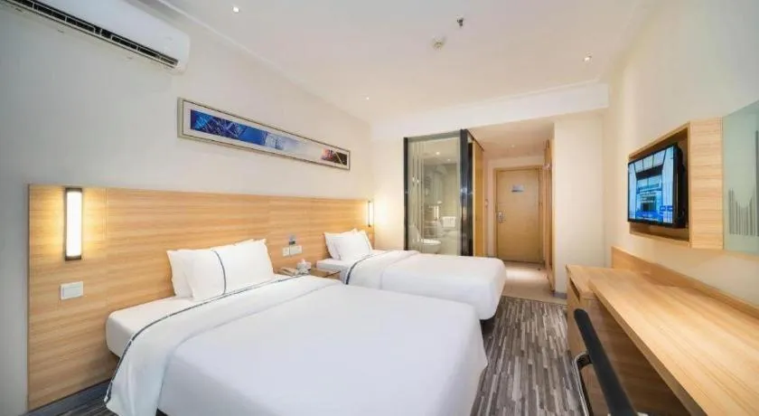 Bed in City Comfort Inn Wuhan Dream Times Baotong Temple Metro Station